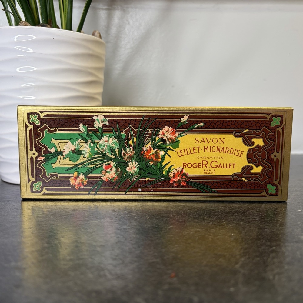 Roger & Gallet Paris Savon Ceillet Mignardise Carnation Perfumed Soap 3 x 3.5 oz